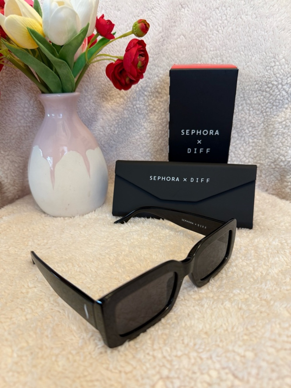Sephora x DIFF Black Square Sunglasses